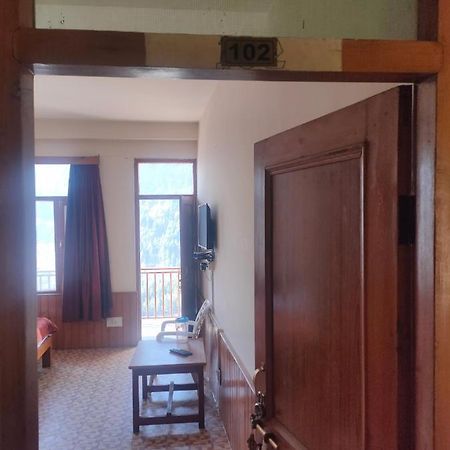 מנאלי Roop Mountain Homestay מראה חיצוני תמונה