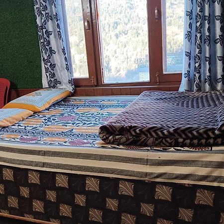 מנאלי Roop Mountain Homestay מראה חיצוני תמונה