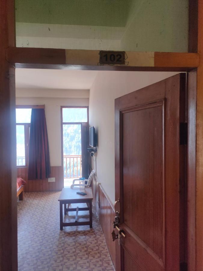 מנאלי Roop Mountain Homestay מראה חיצוני תמונה