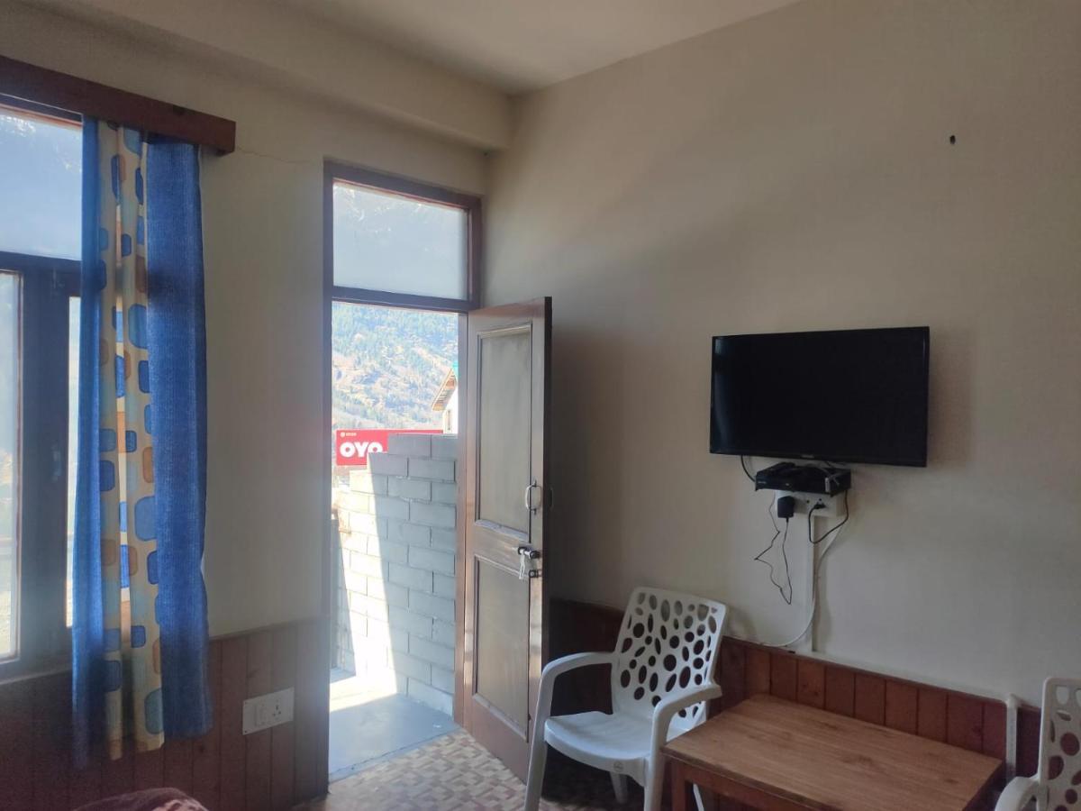 מנאלי Roop Mountain Homestay מראה חיצוני תמונה