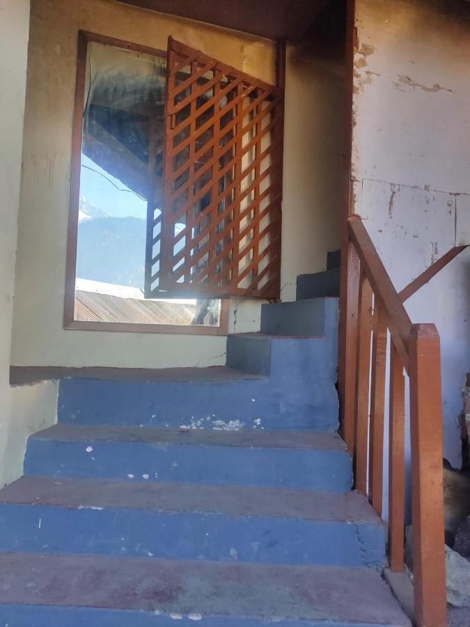 מנאלי Roop Mountain Homestay מראה חיצוני תמונה