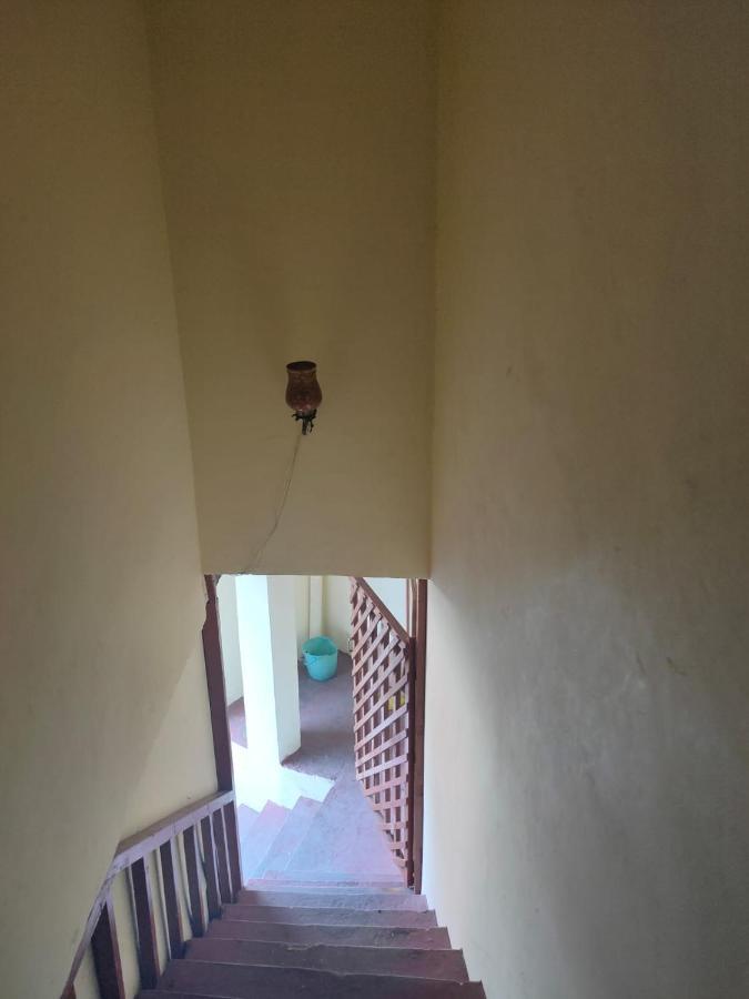 מנאלי Roop Mountain Homestay מראה חיצוני תמונה