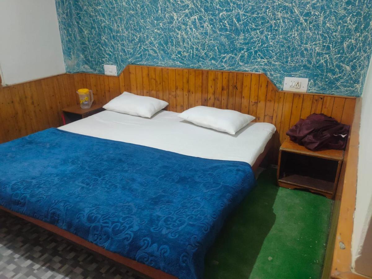 מנאלי Roop Mountain Homestay מראה חיצוני תמונה